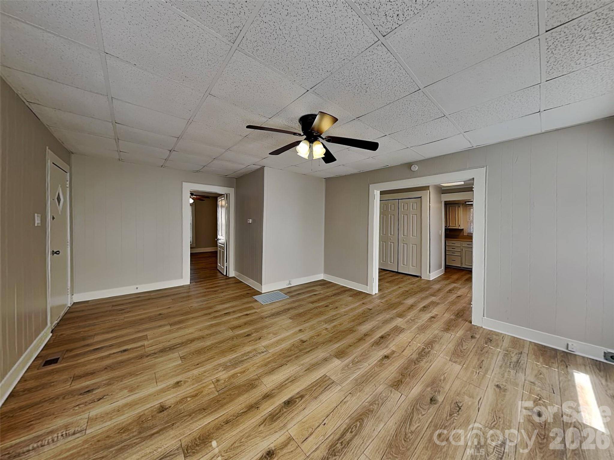 404 E Mills AVE, Mooresville, NC 28115