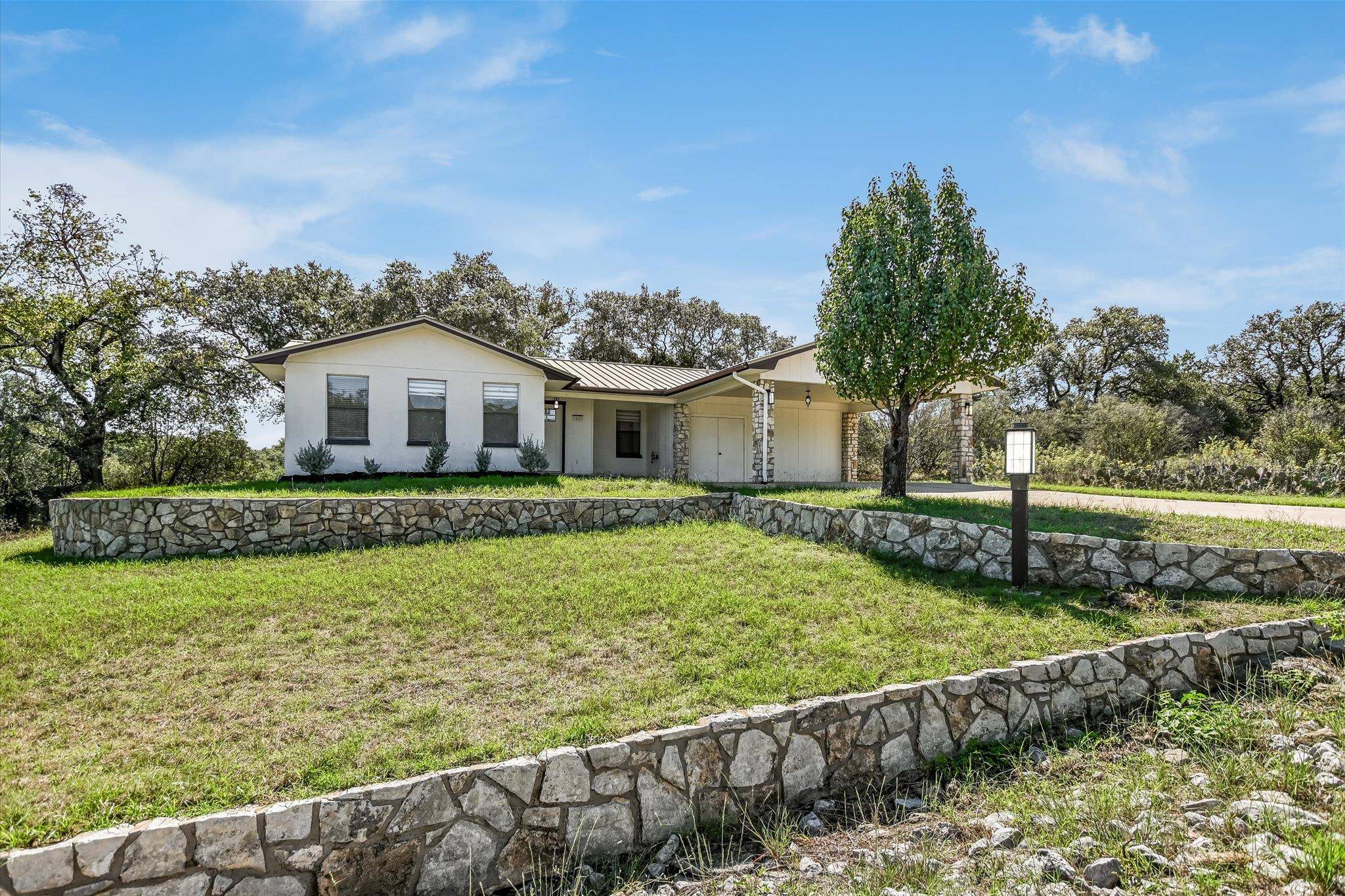 1103 Ute RD, Horseshoe Bay, TX 78657