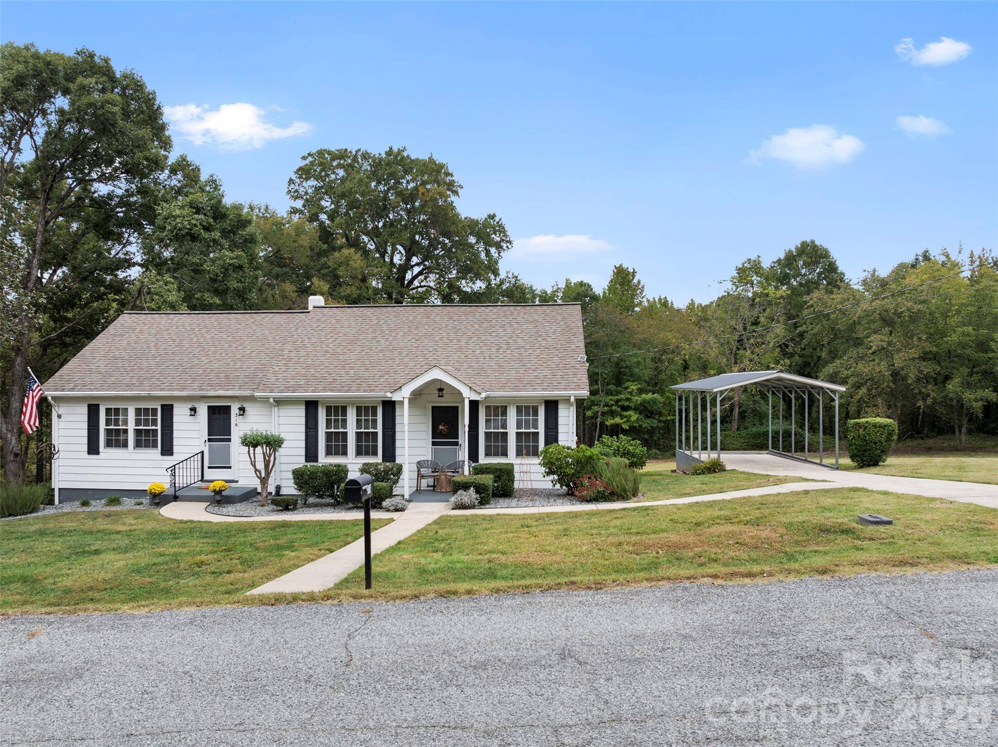 316 W 2nd ST, Denton, NC 27239