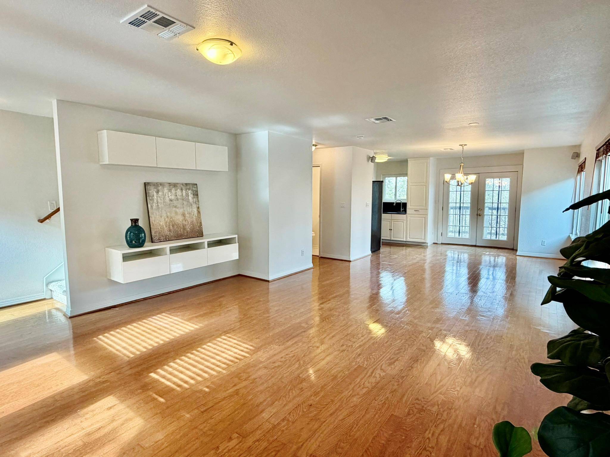 4807 E Oltorf ST #B, Austin, TX 78741