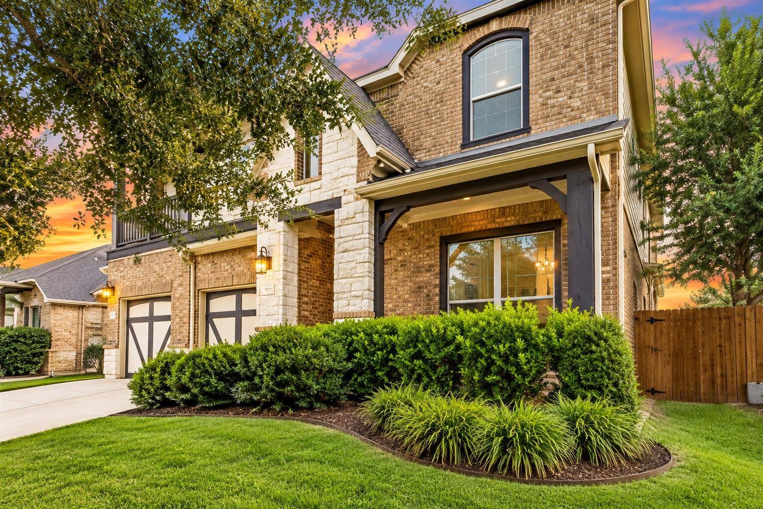 224 Oyster CRK, Buda, TX 78610