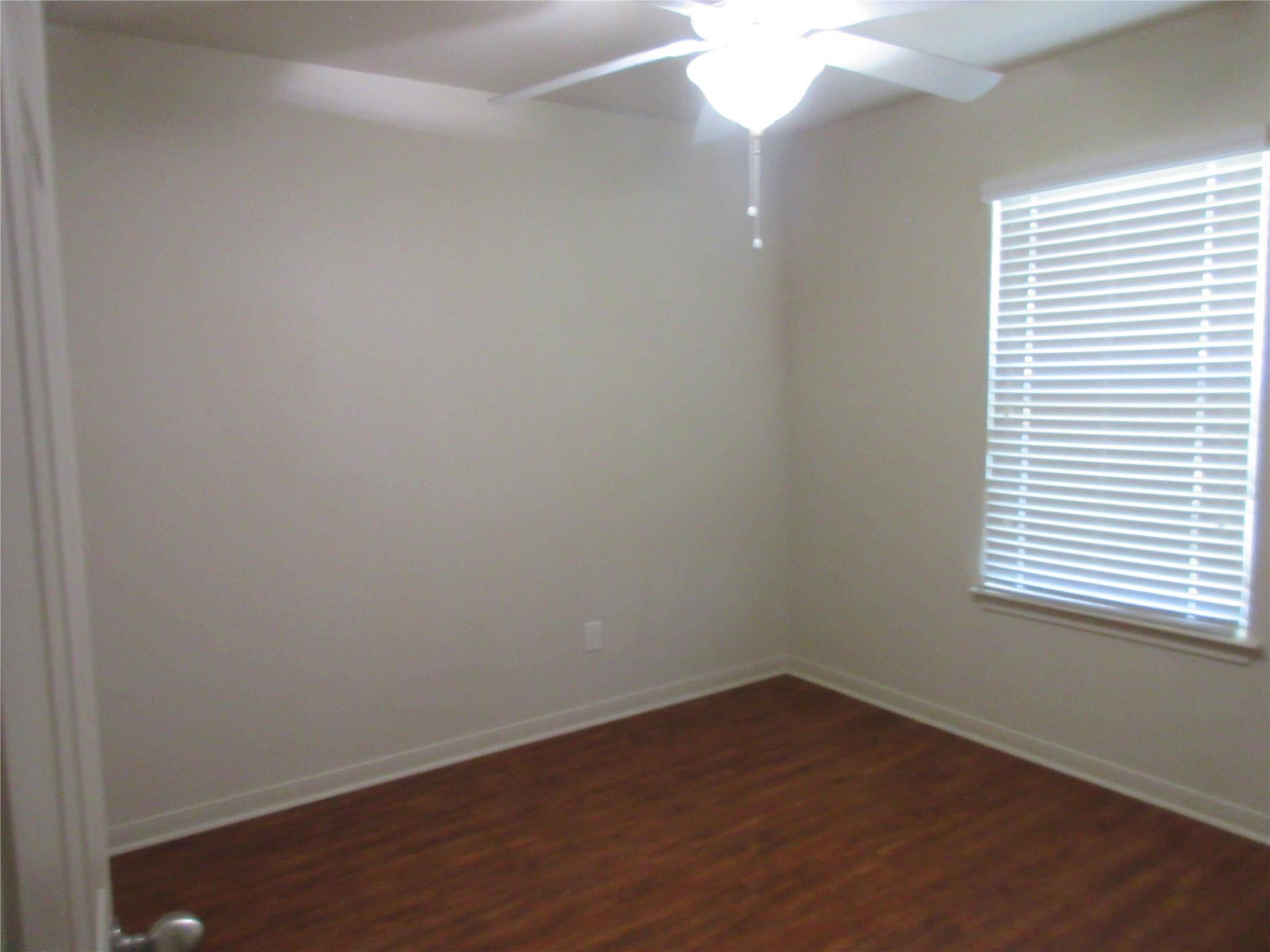 2804 Crystal CIR #A, Taylor, TX 76574
