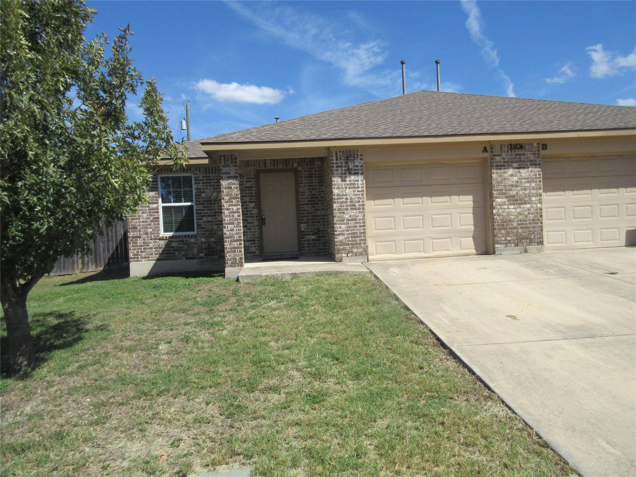 2804 Crystal CIR #A, Taylor, TX 76574