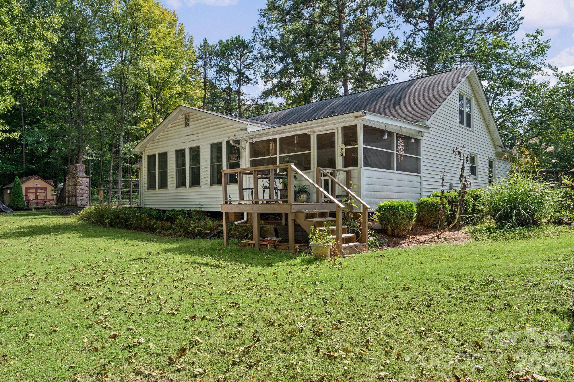 11210 Walking Horse LN, Charlotte, NC 28215