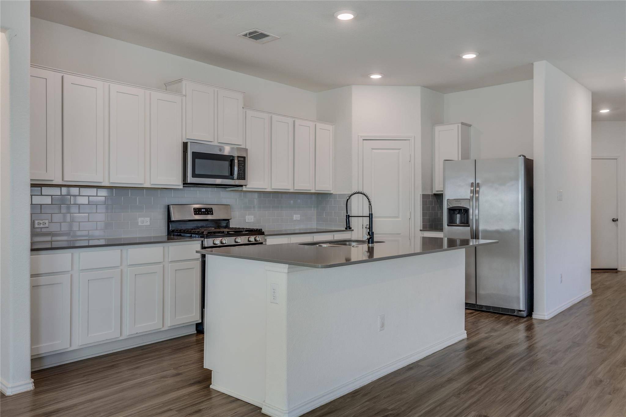 21409 Wilmiller LN, Pflugerville, TX 78660