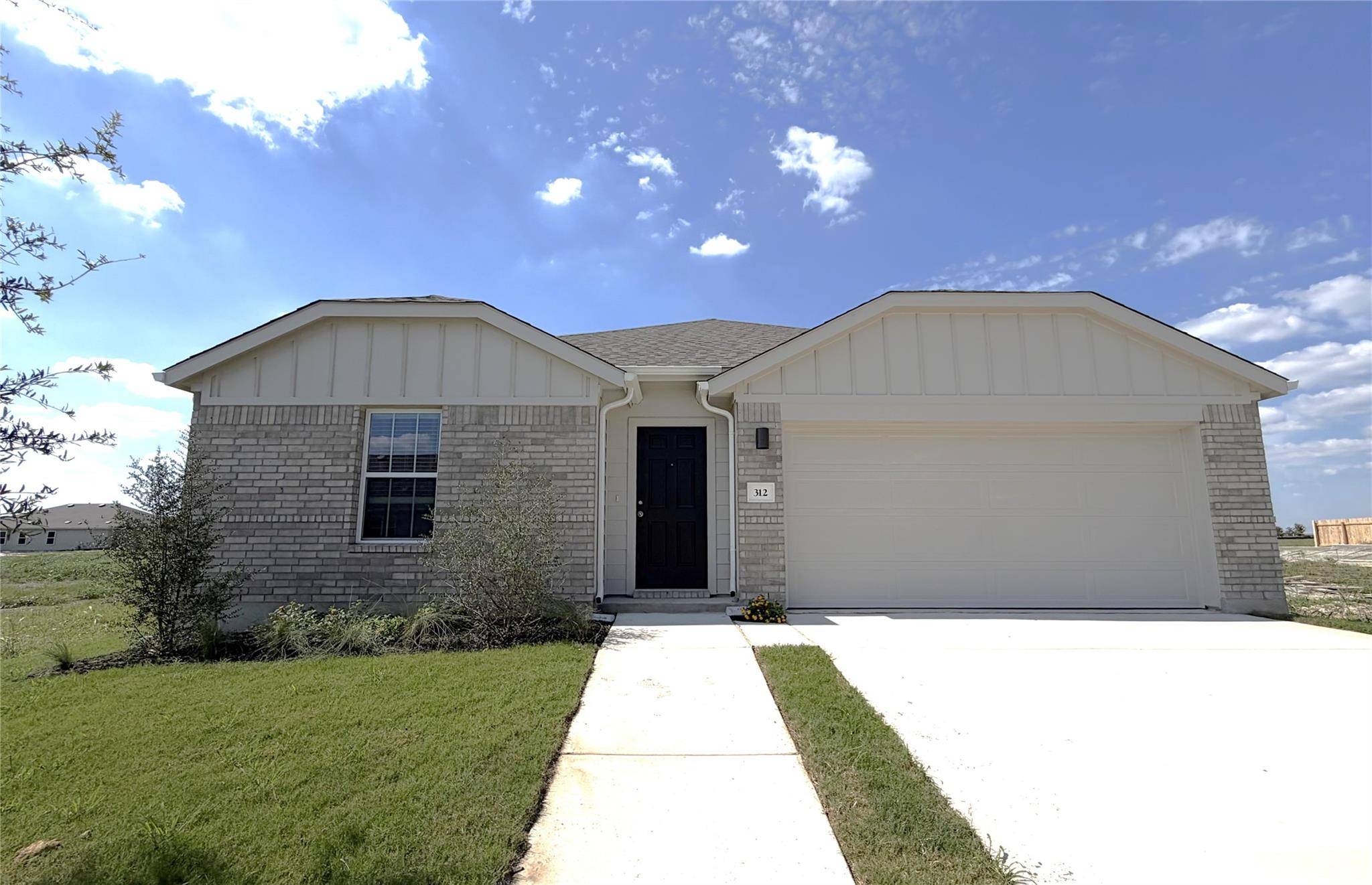 312 Hazy View RD, San Marcos, TX 78666