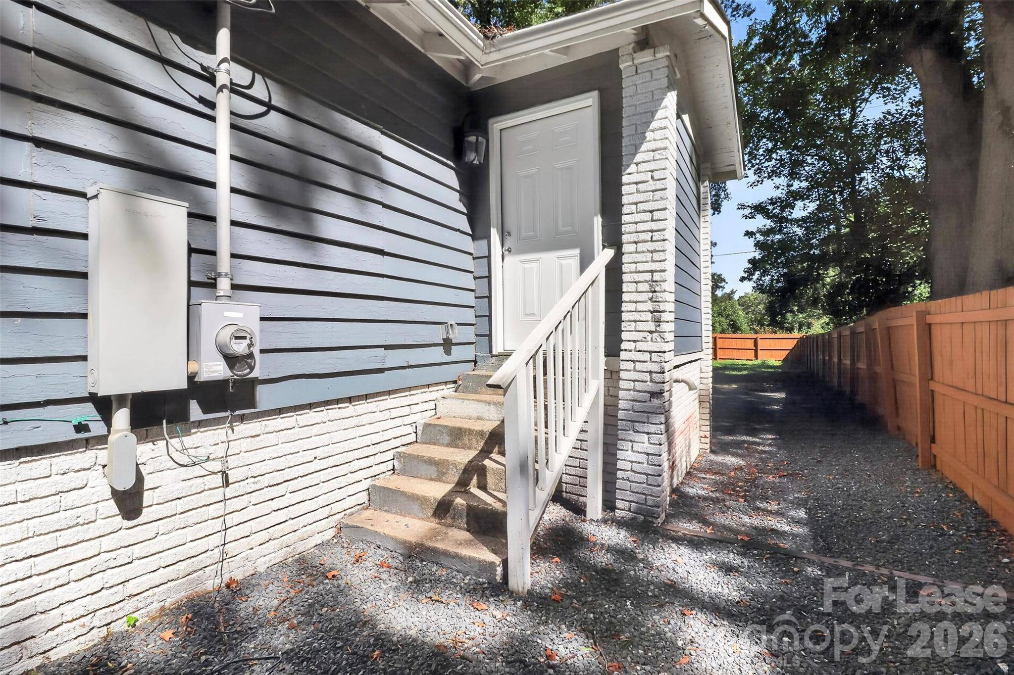 2233 Highland ST, Charlotte, NC 28208