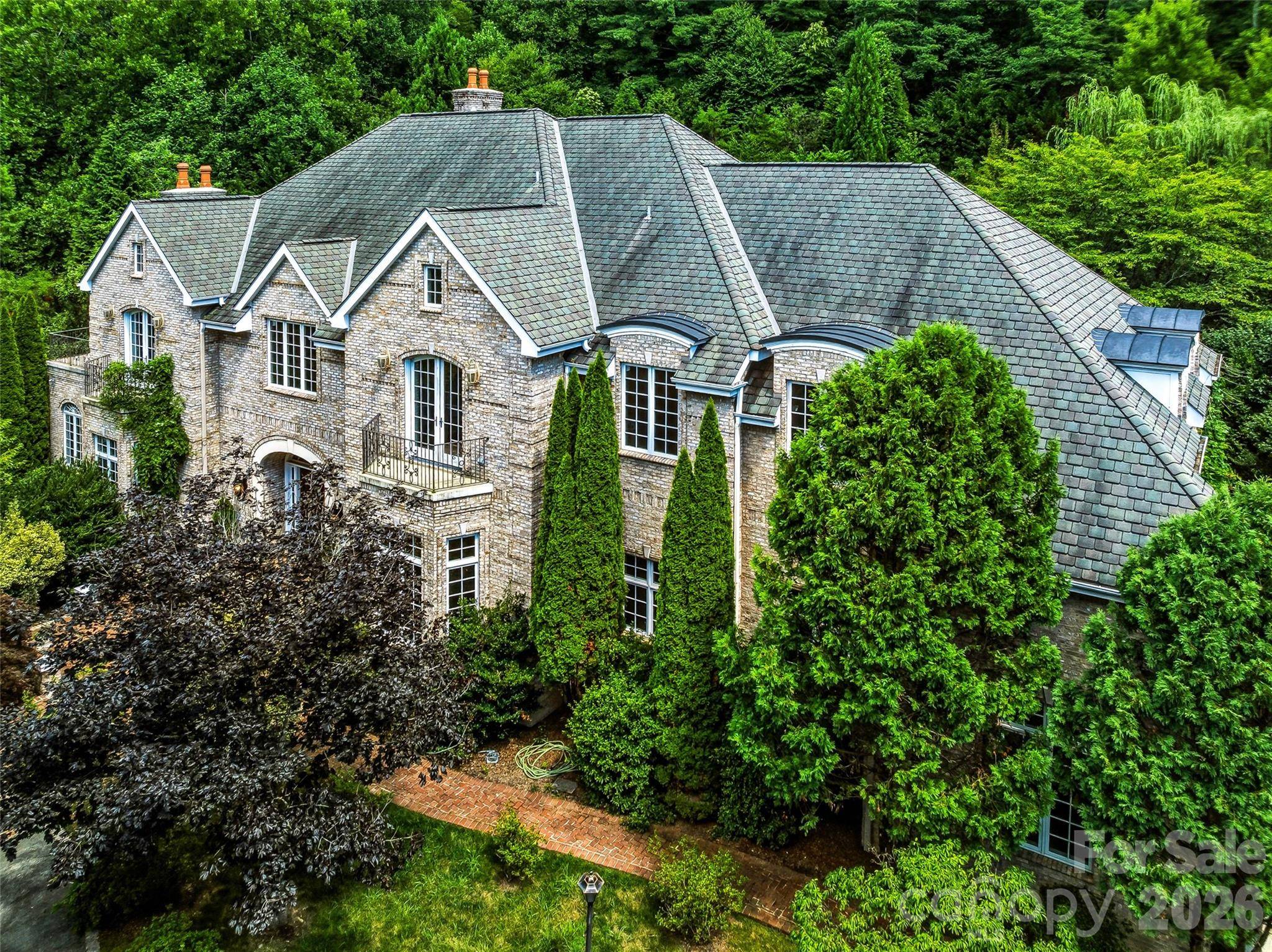 150 Rainbow View DR, Fletcher, NC 28732