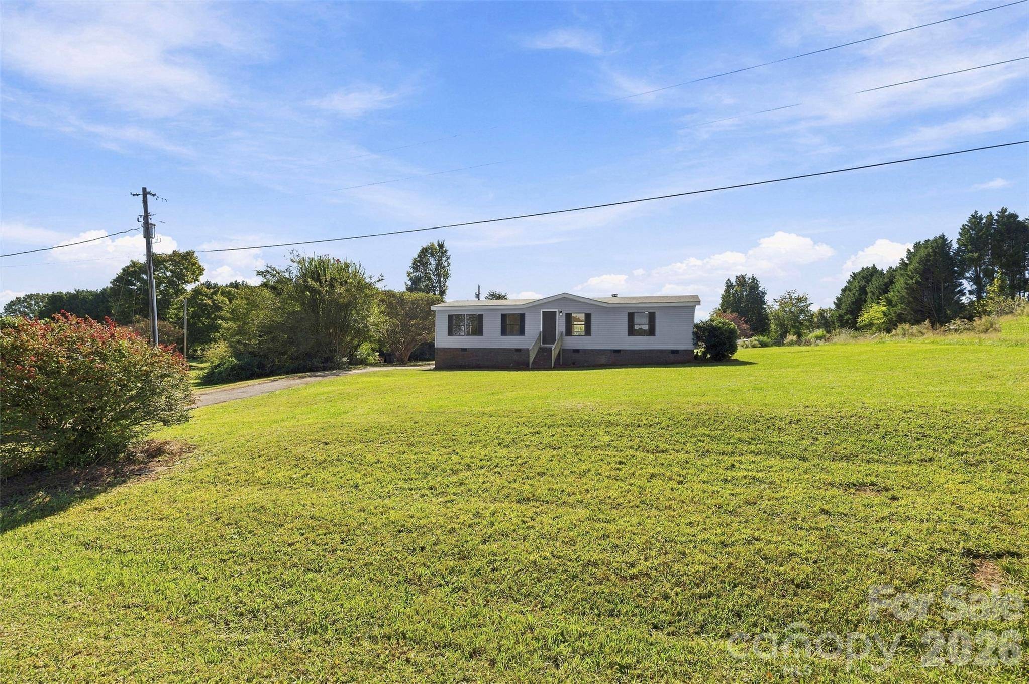 144 Sonja DR, Statesville, NC 28677