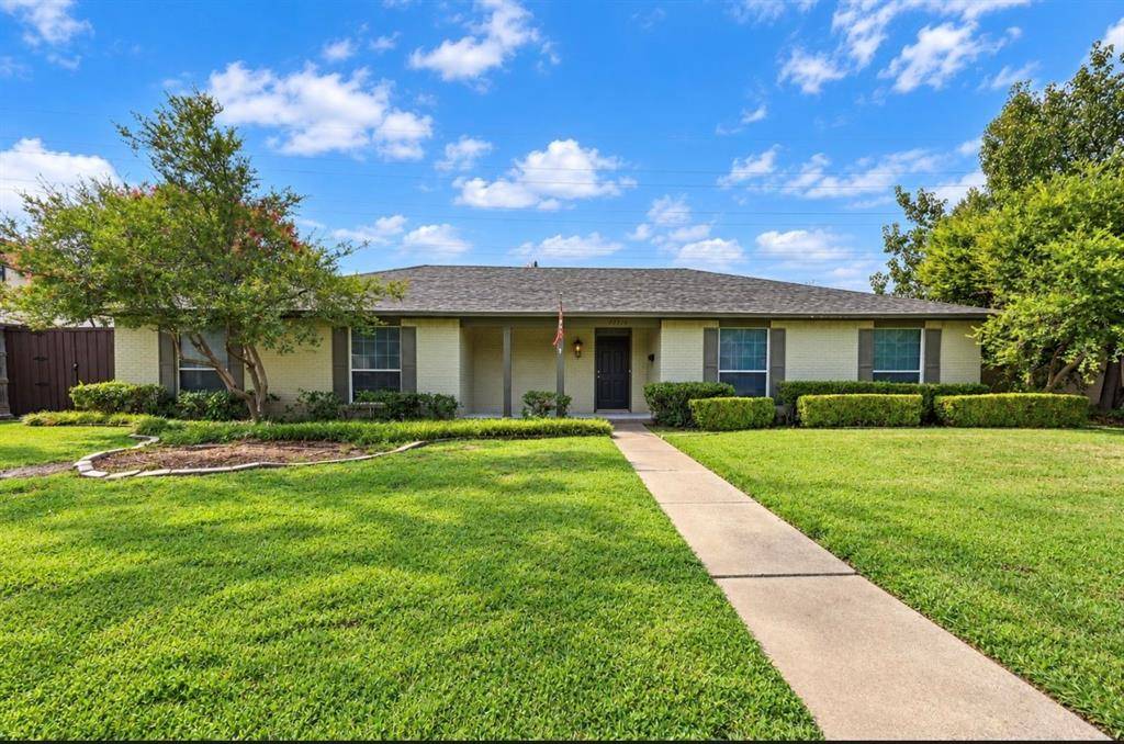 12315 Quincy Lane, Dallas, TX 75230