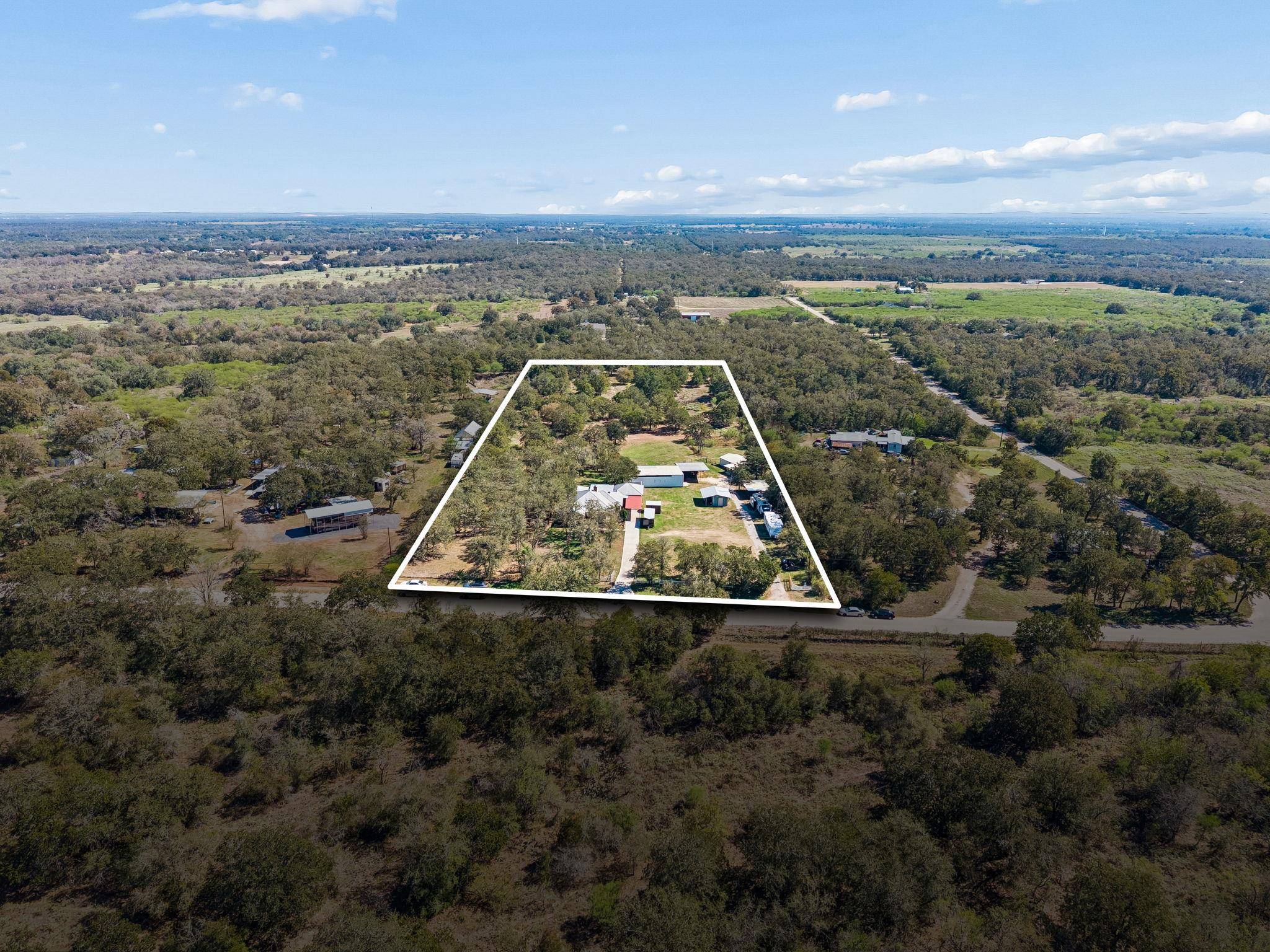 771 Hillje RD, Kingsbury, TX 78638