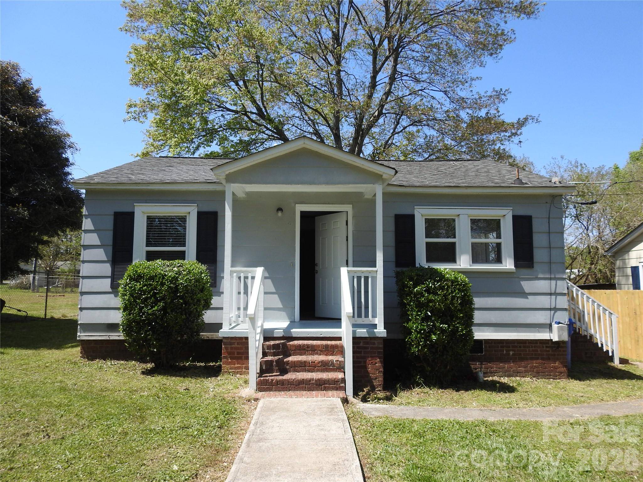 1323 Second ST, Gastonia, NC 28054