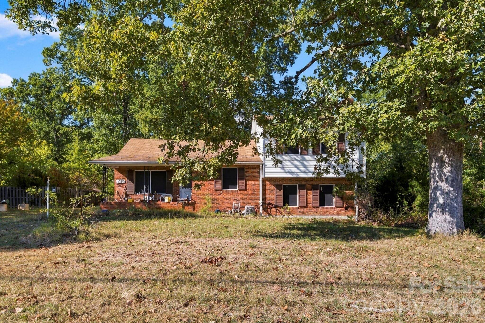 1379 N Old Greensboro RD, High Point, NC 27265