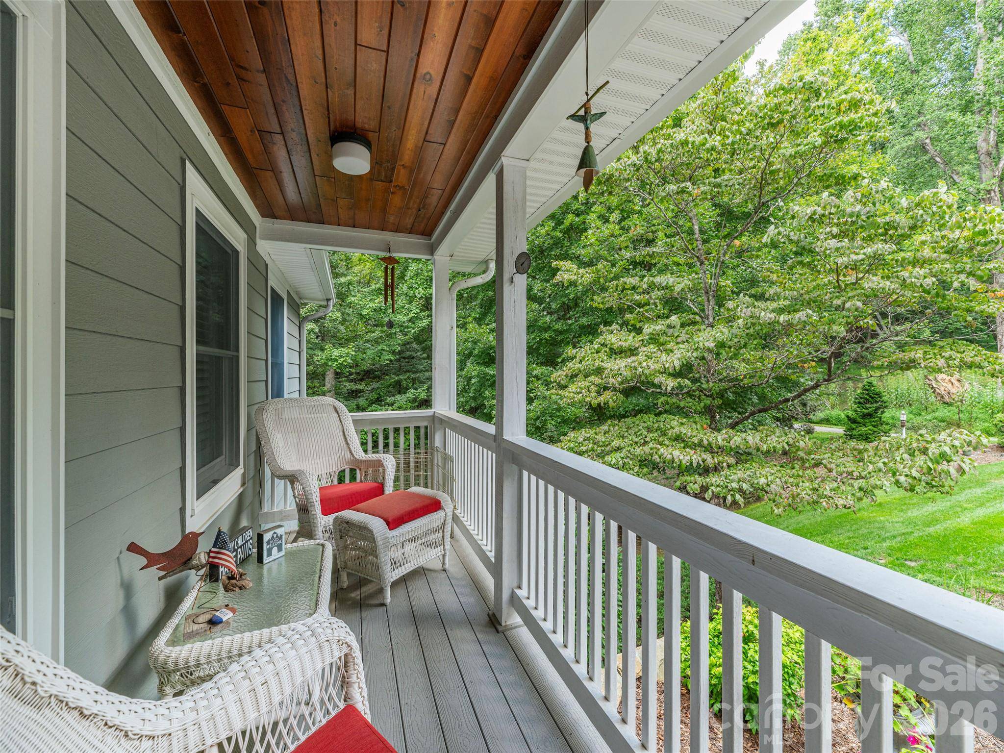 130 Olds TRL, Hendersonville, NC 28739