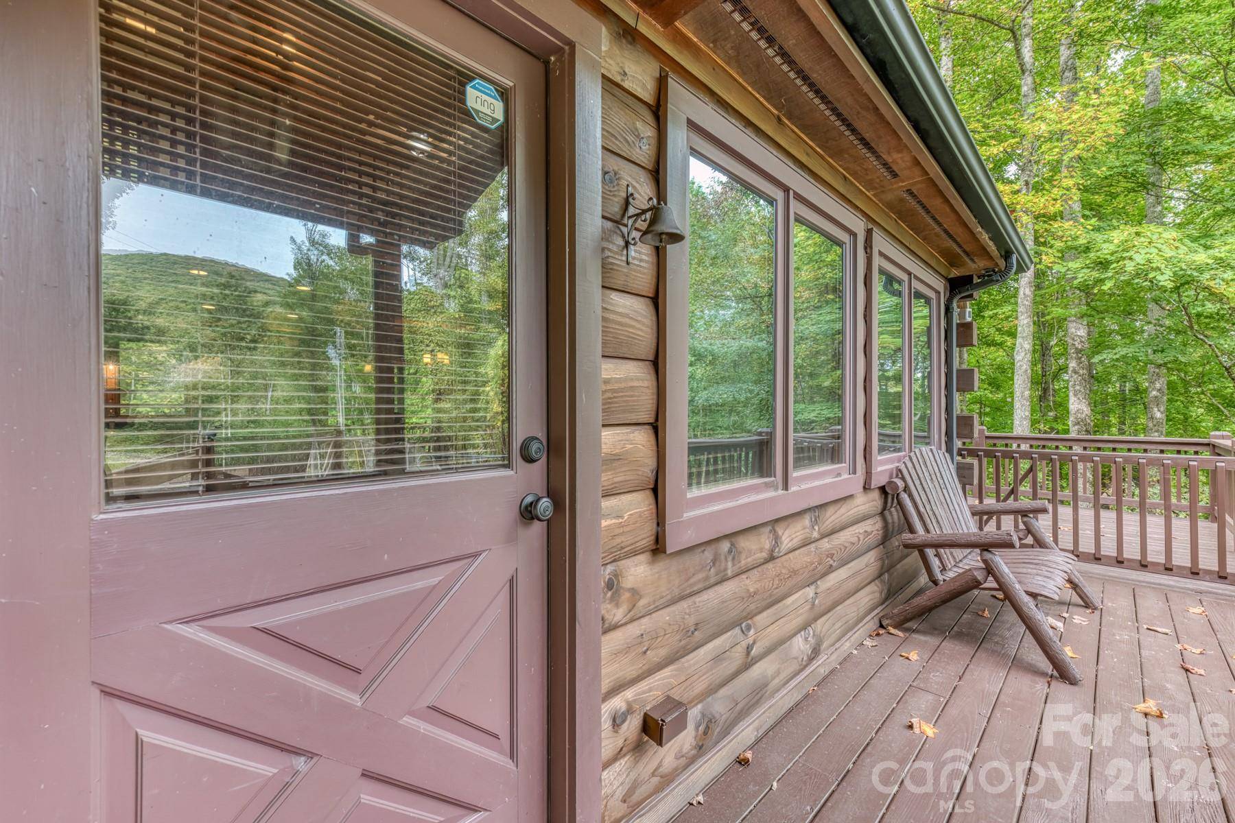 610 Amber DR, Bakersville, NC 28705