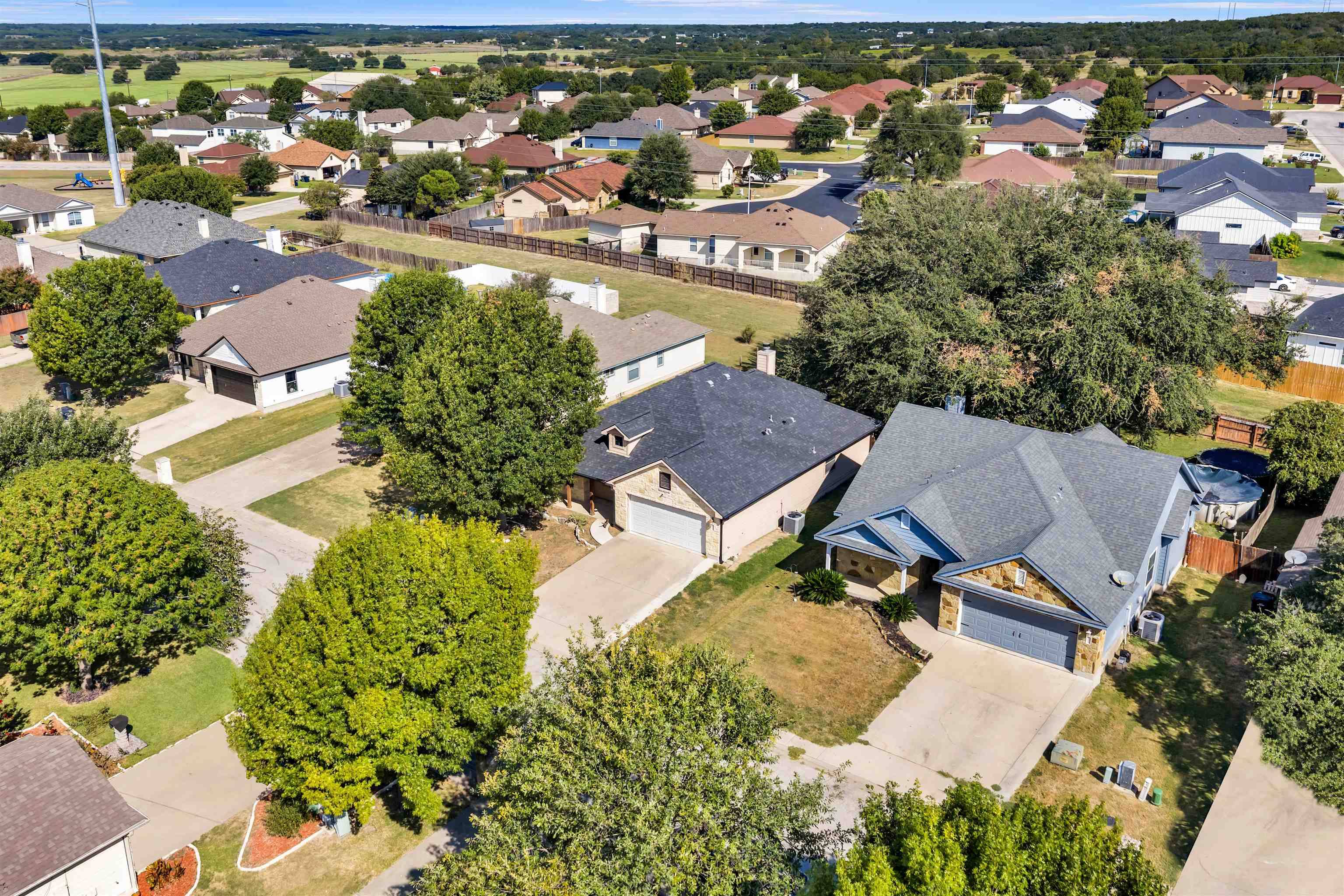 206 Cailin Ct, Burnet, TX 78611