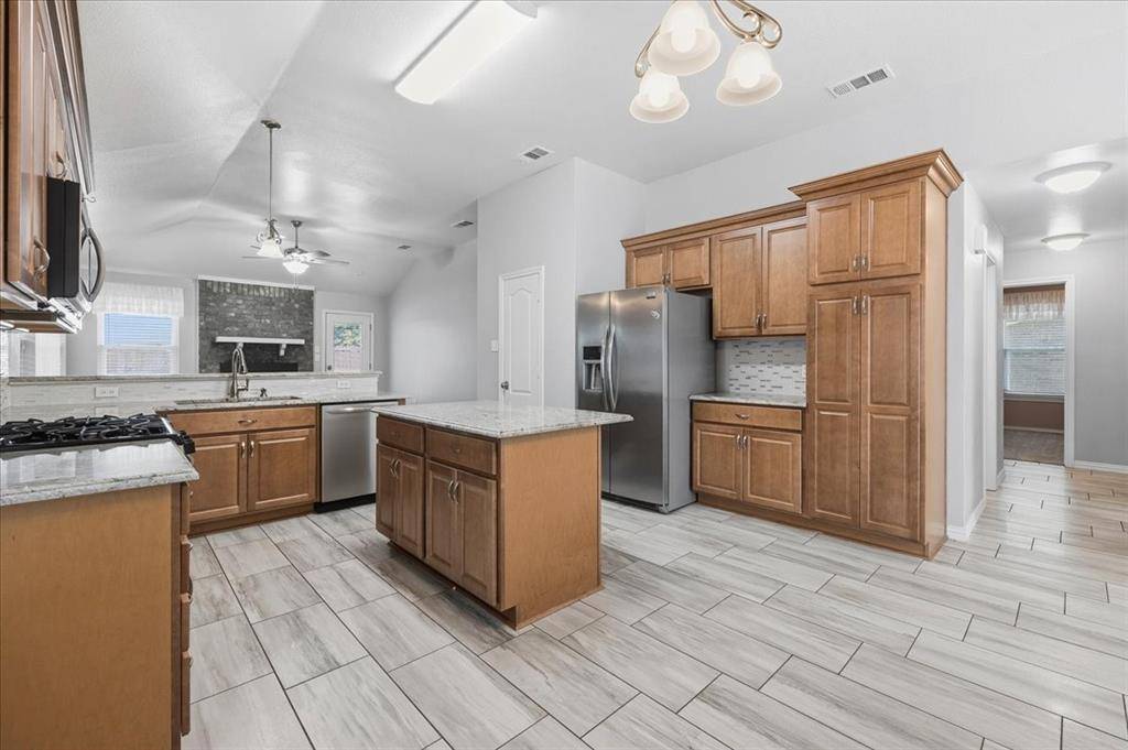 4217 Judith Way, Haltom City, TX 76137
