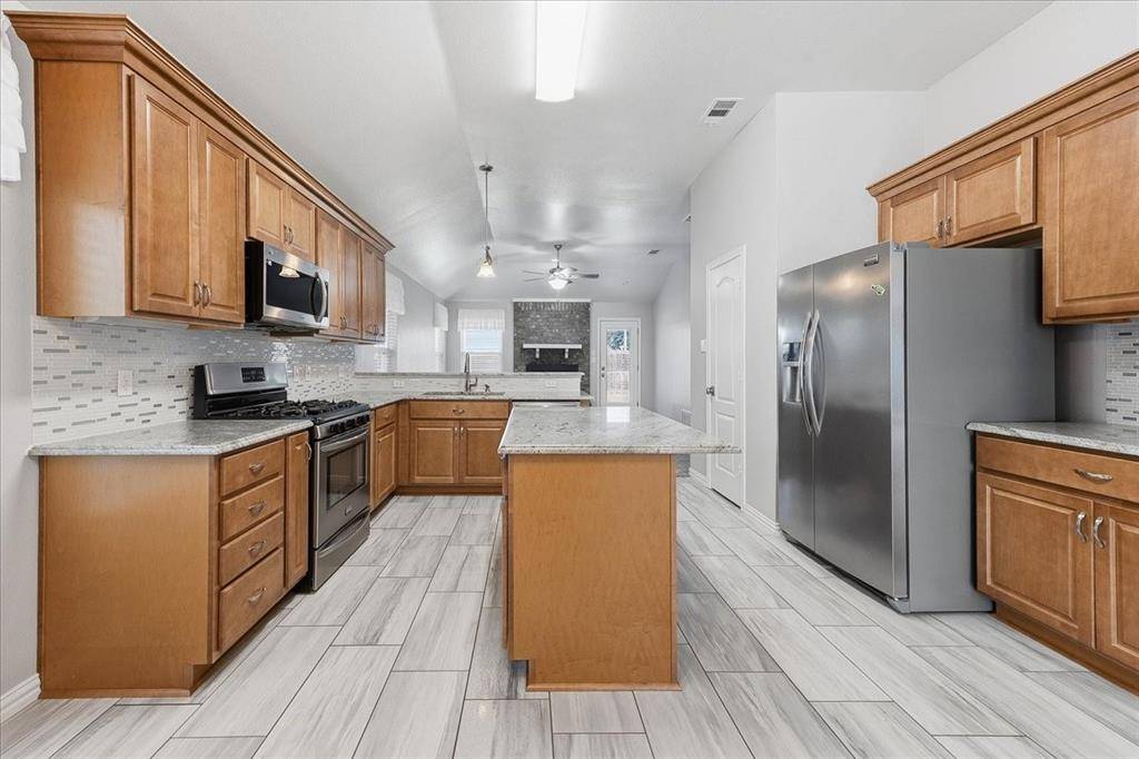 4217 Judith Way, Haltom City, TX 76137