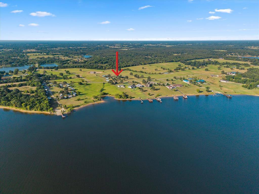 351 County Road 3378, Emory, TX 75440
