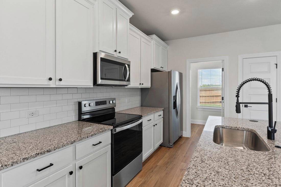9320 Gladsome PATH, Manor, TX 78653