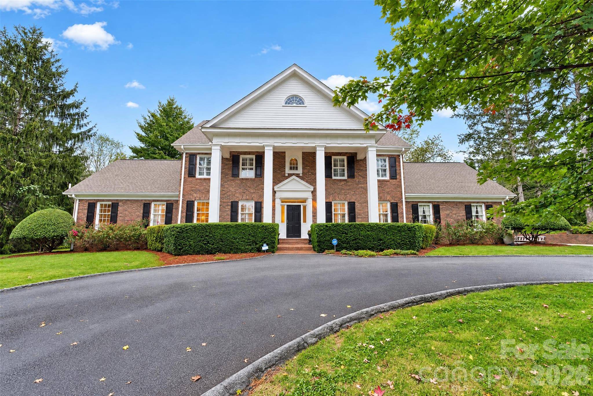2715 Brevard RD, Hendersonville, NC 28791