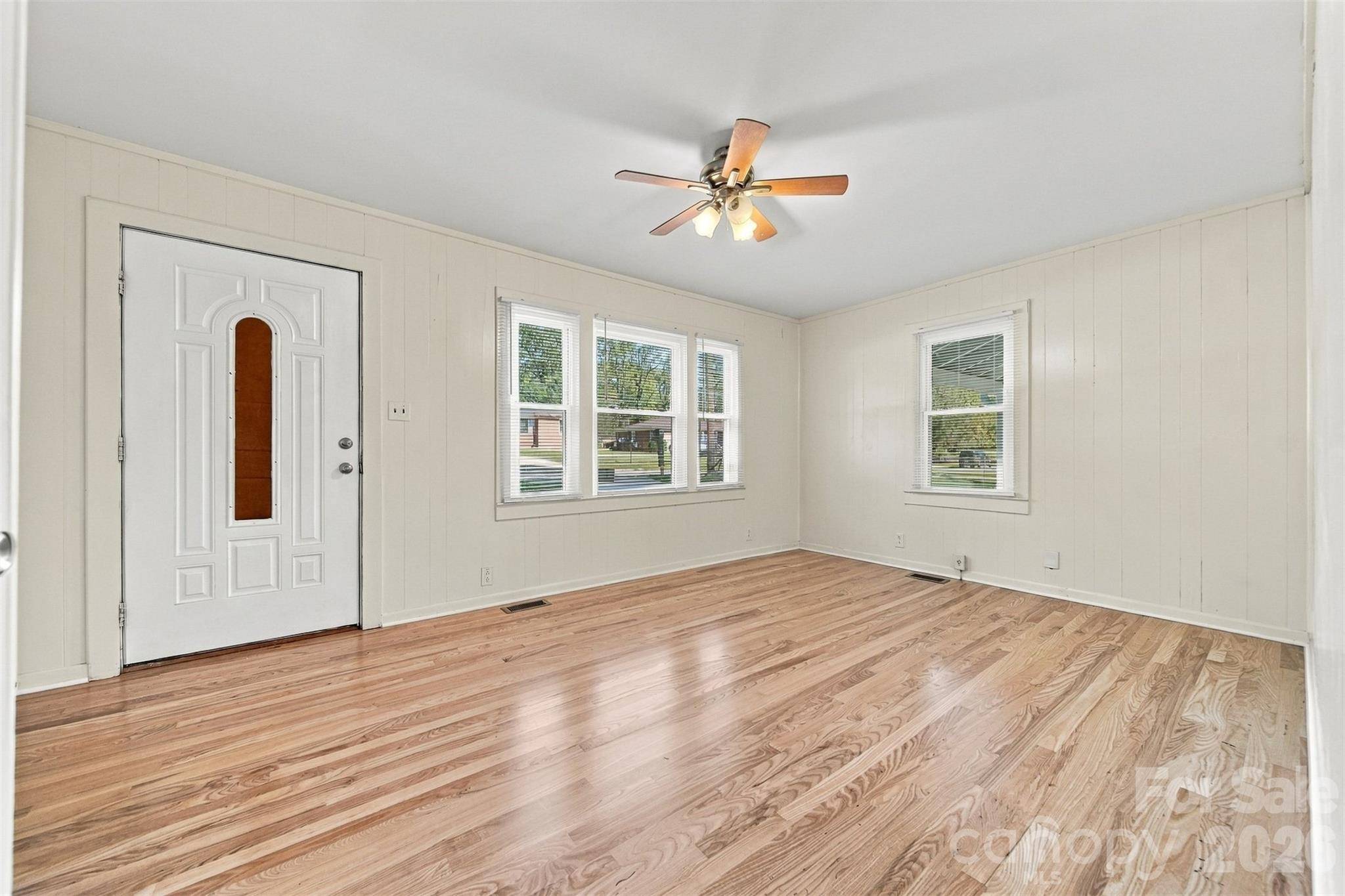 110 Brookside LN, Morganton, NC 28655