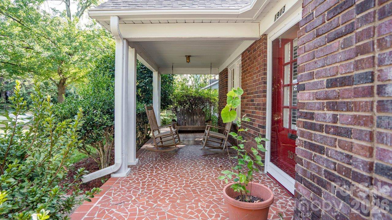 1913 Tippah AVE, Charlotte, NC 28205