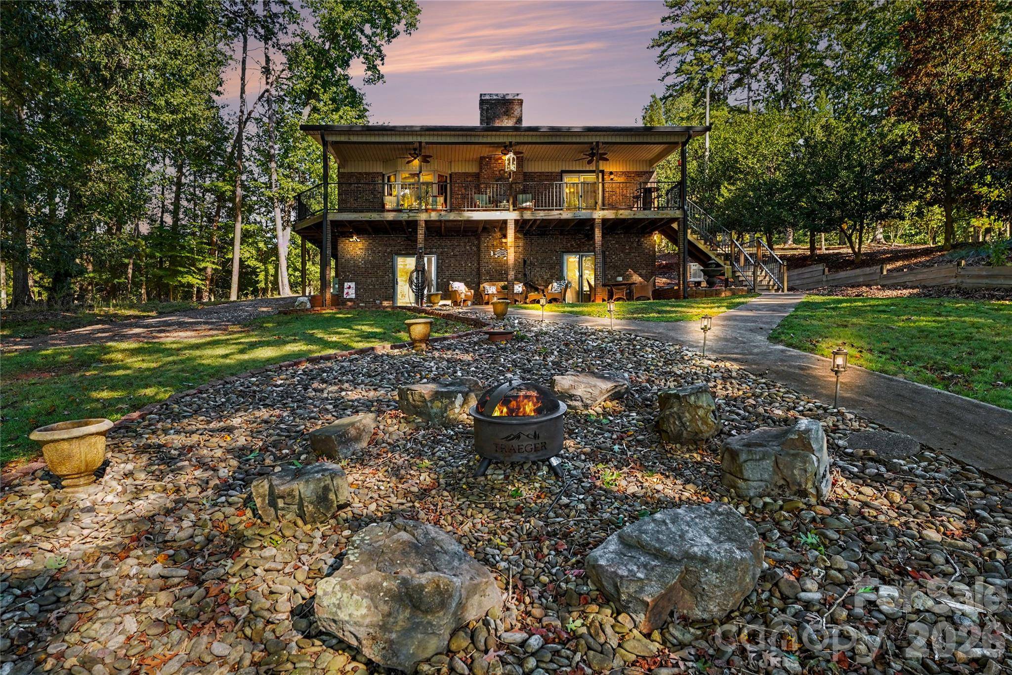 1041 Emerald Shores RD, Mount Gilead, NC 27306