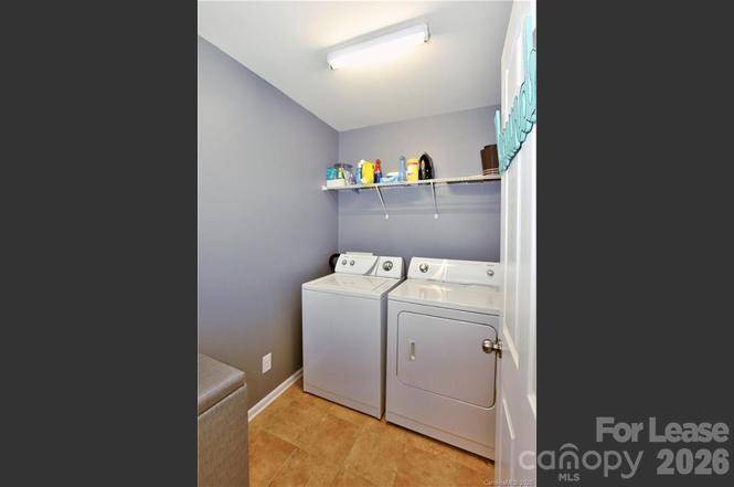 8634 Heartleaf RD, Charlotte, NC 28227