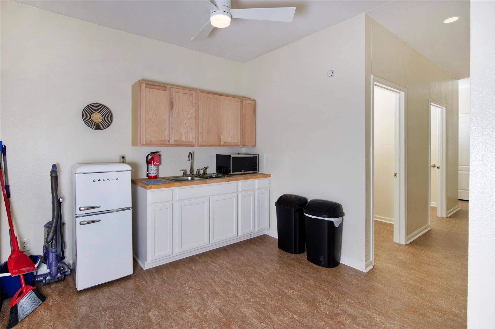 102 Whitetail DR #200-E, San Marcos, TX 78666