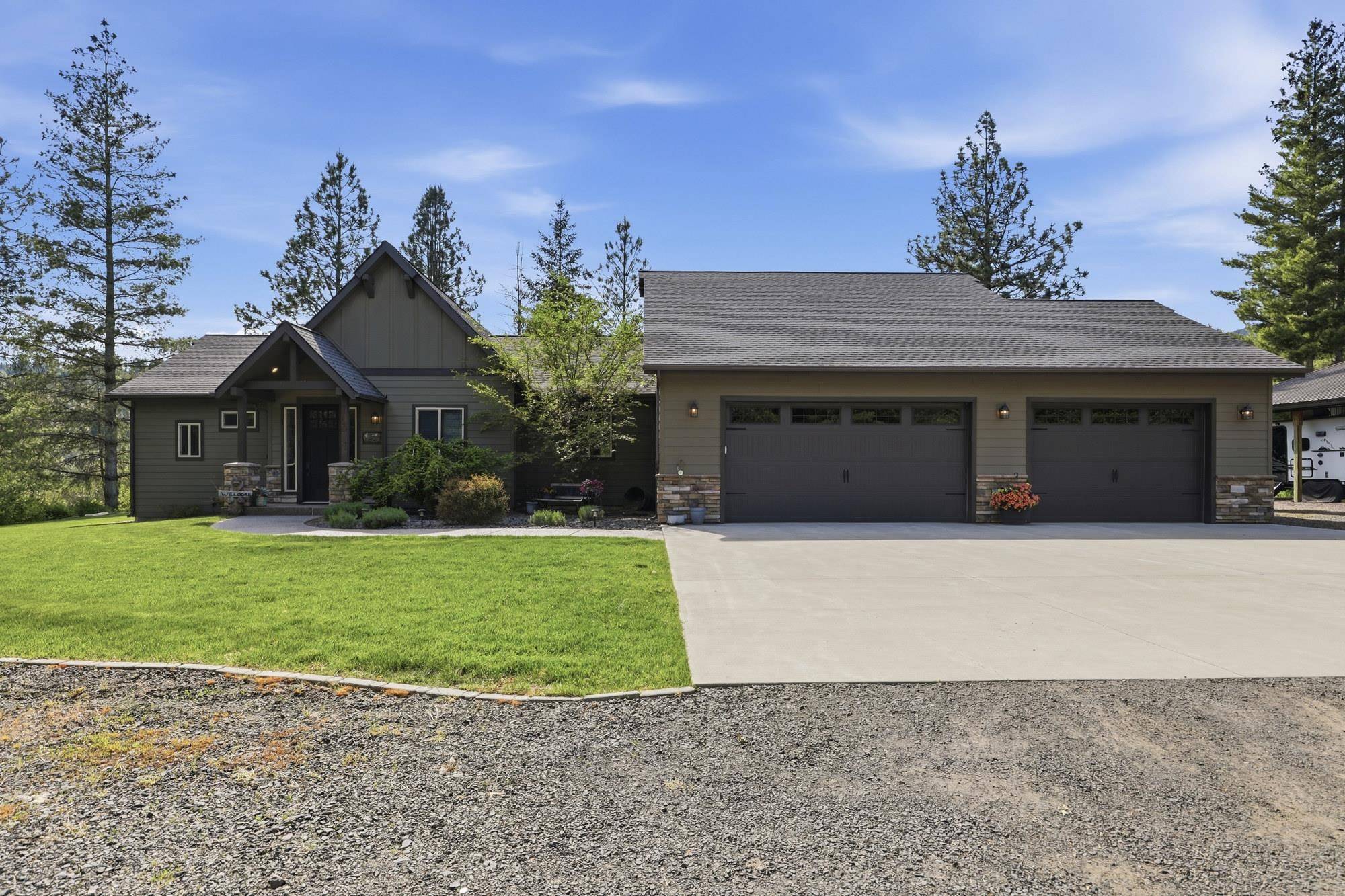 10374 W Casa Ranchero Dr, Coeur D Alene, ID 83854