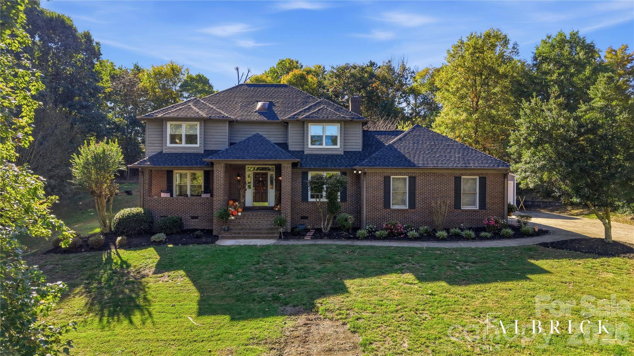 1419 Dennbriar DR NW, Concord, NC 28027