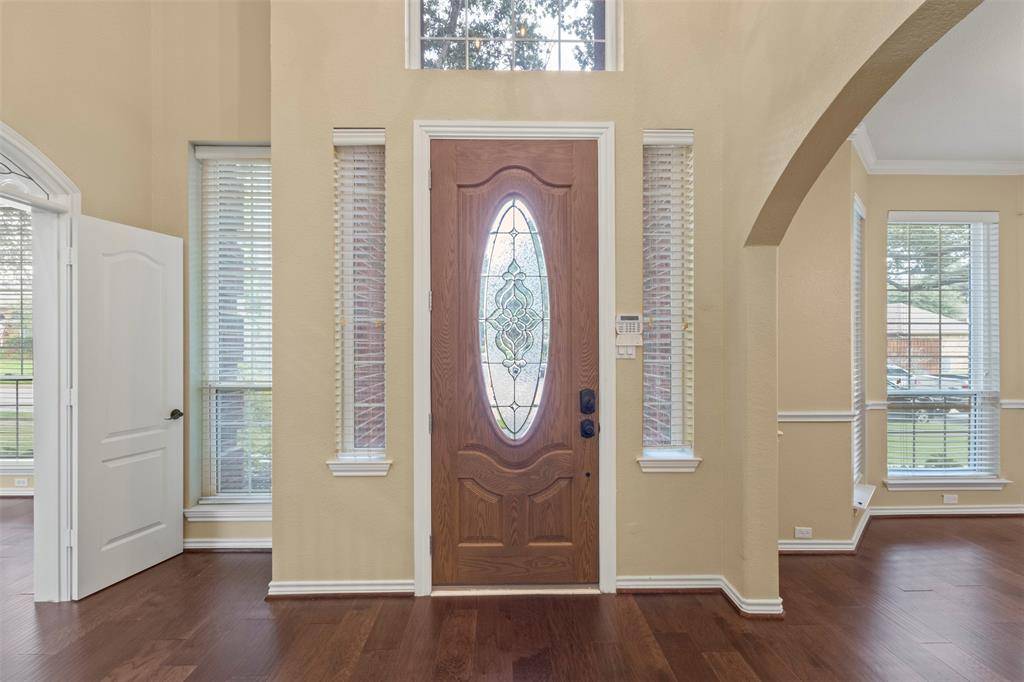 3817 Peppertree Drive, Carrollton, TX 75007