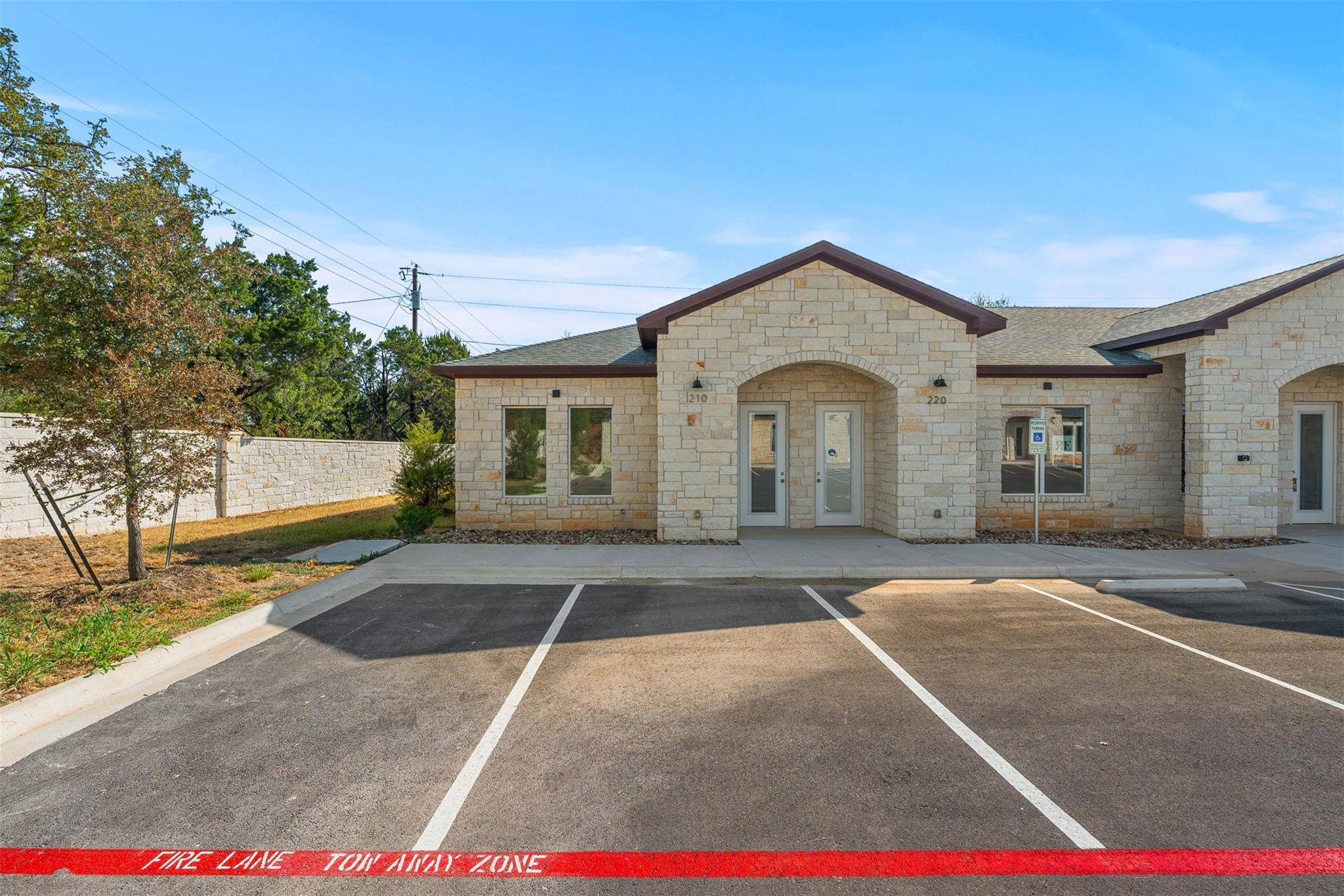 607 Crystal Falls PKWY #210, Leander, TX 78641