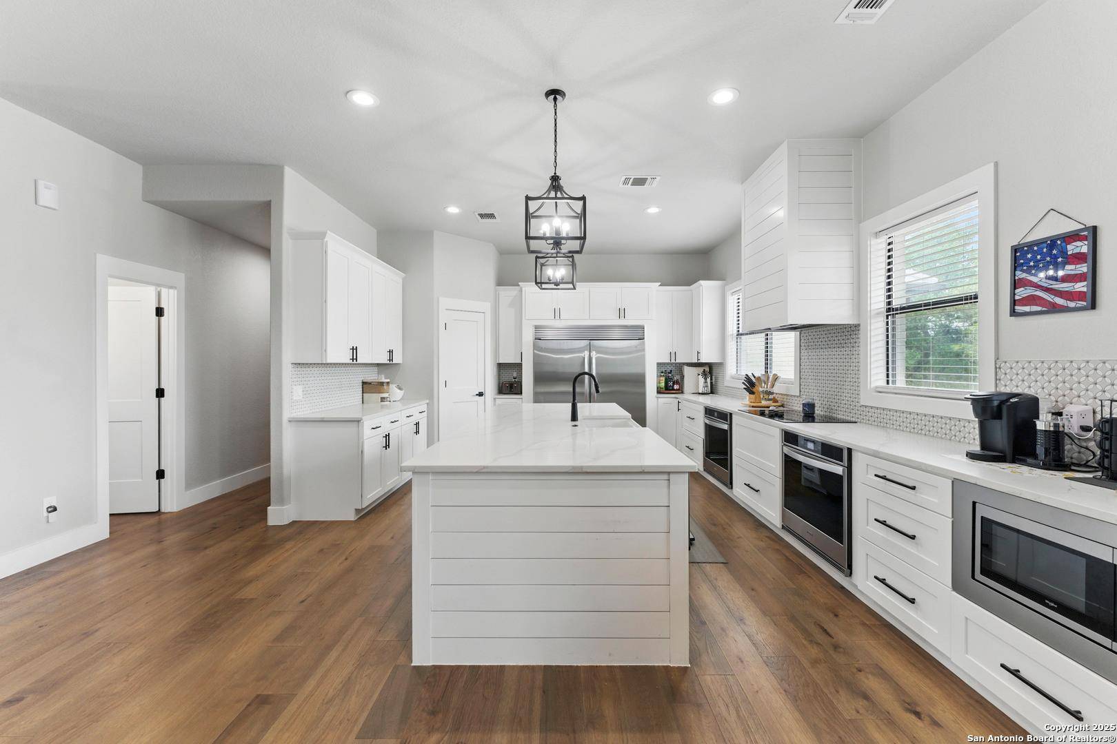 725 Winding VW, New Braunfels, TX 78132