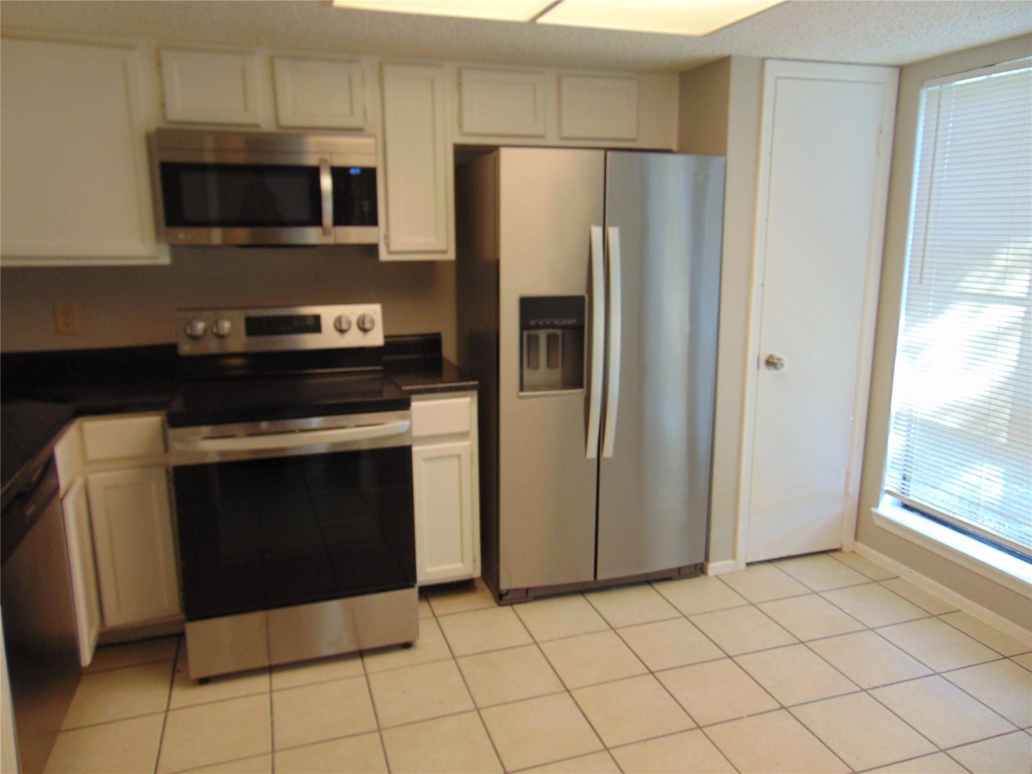 52 Casa Verde ST, Lakeway, TX 78734