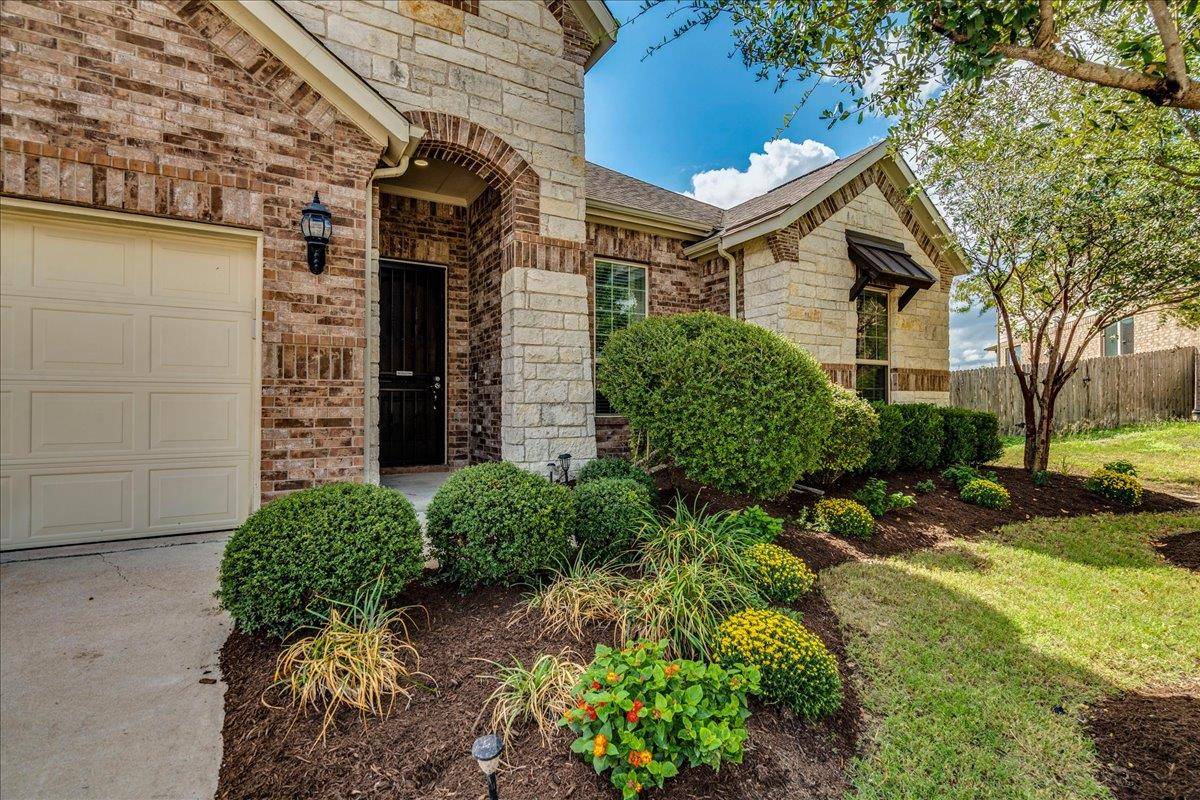 149 Peacock TRL, Buda, TX 78610