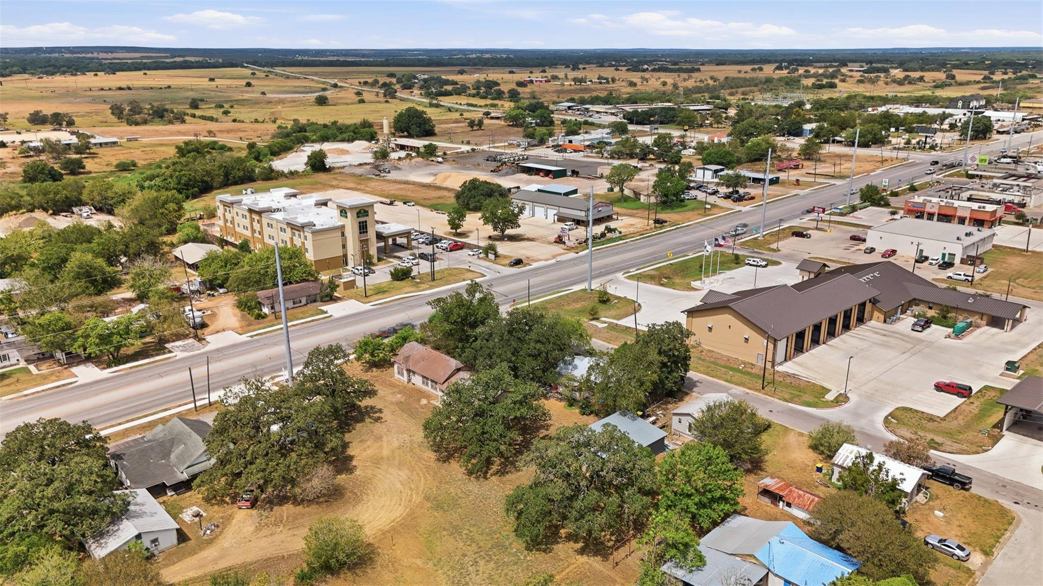 1602 Water ST, Gonzales, TX 78629