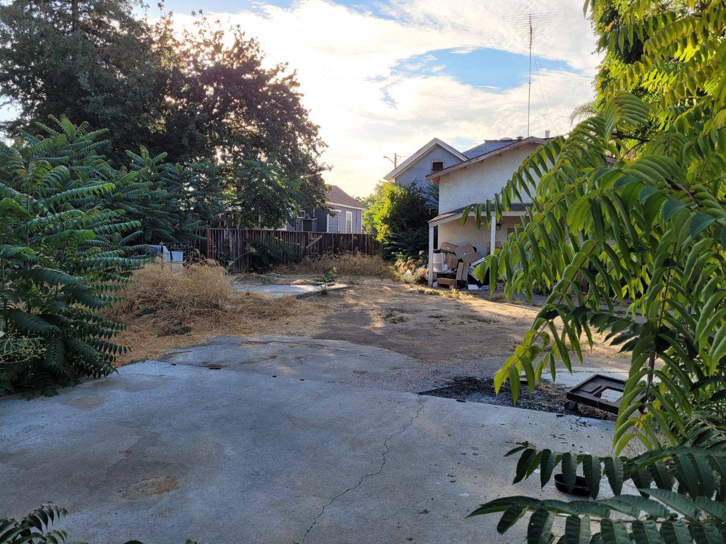 San Jose, CA 95116,854 Calhoun ST