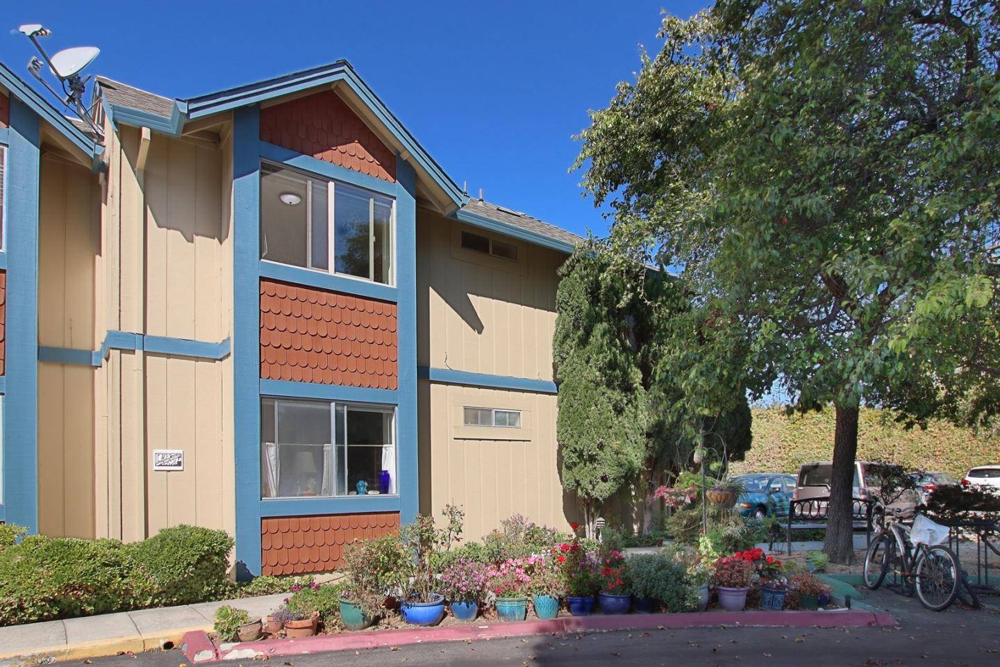 Santa Cruz, CA 95062,209 Vista Prieta CT 209