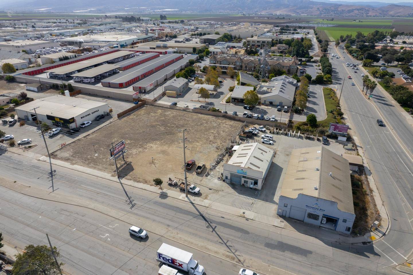 Salinas, CA 93901,1012 Abbott ST