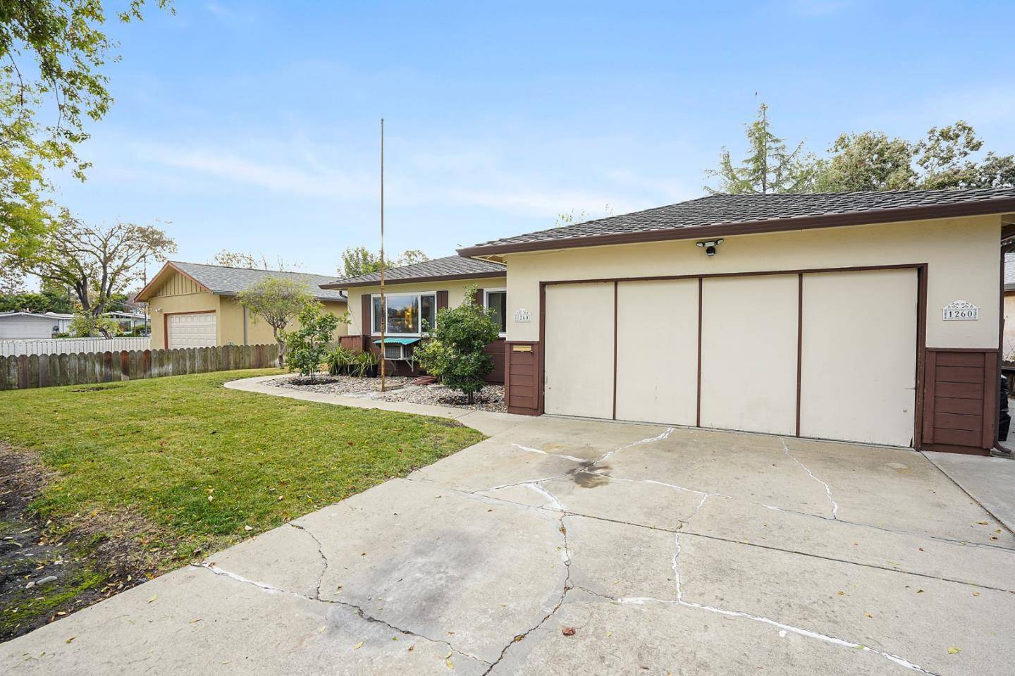 Sunnyvale, CA 94089,1260 Oak Creek WAY