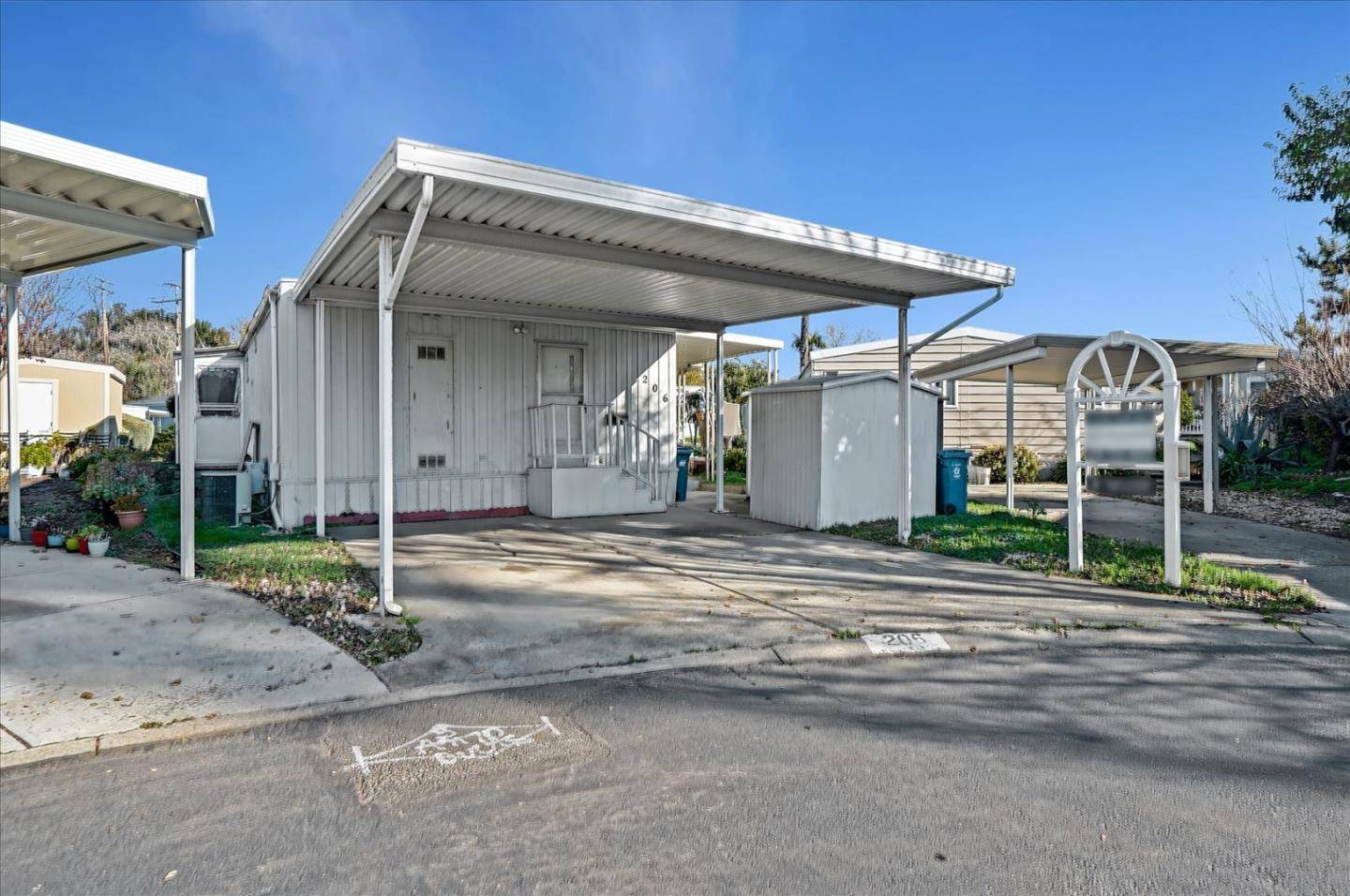 Union City, CA 94587,206 Hawaii CIR 206