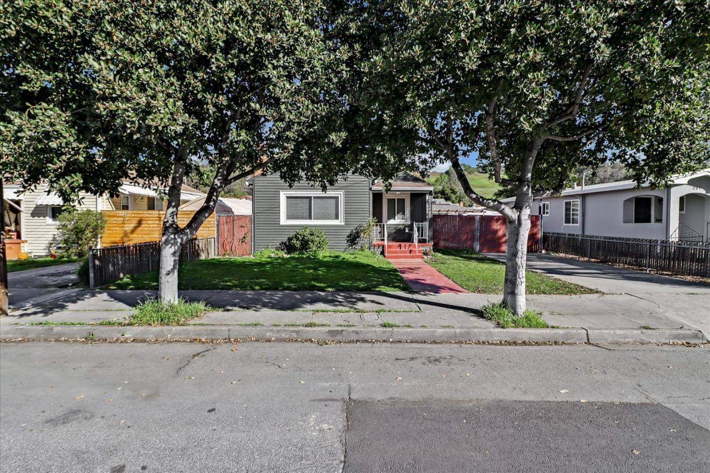 San Leandro, CA 94577,249 Julius ST