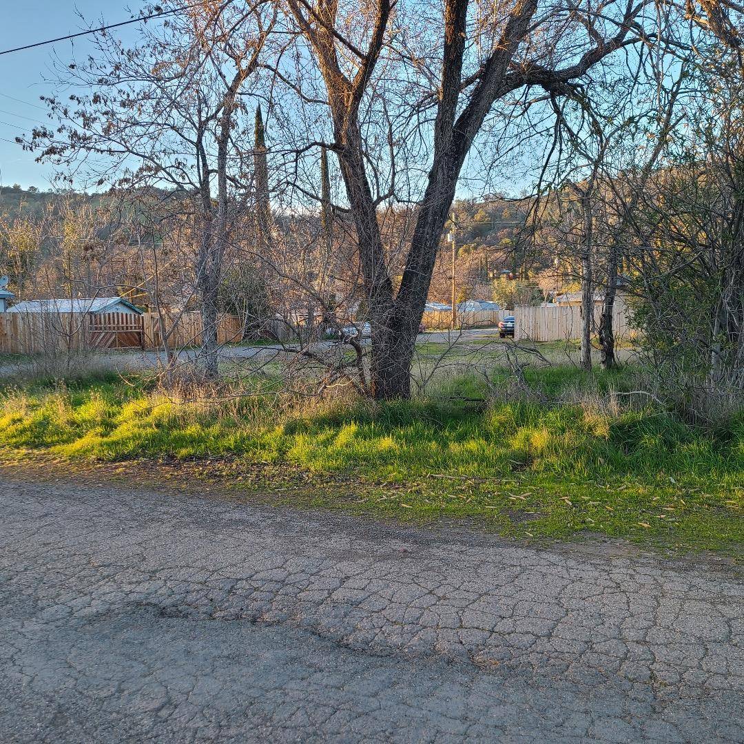 Clearlake Oaks, CA 95423,12958 4th ST