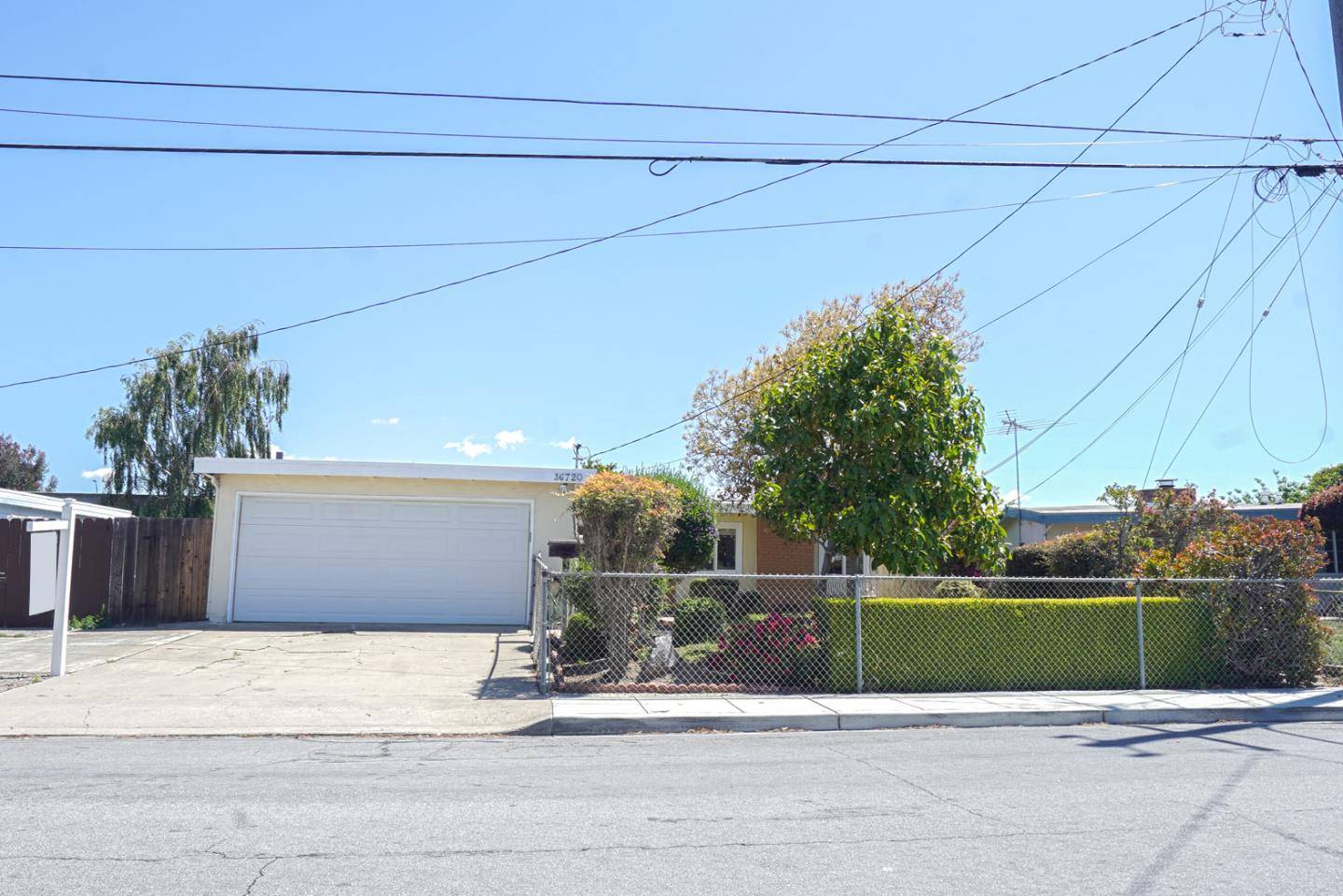 Newark, CA 94560,36720 Charles ST