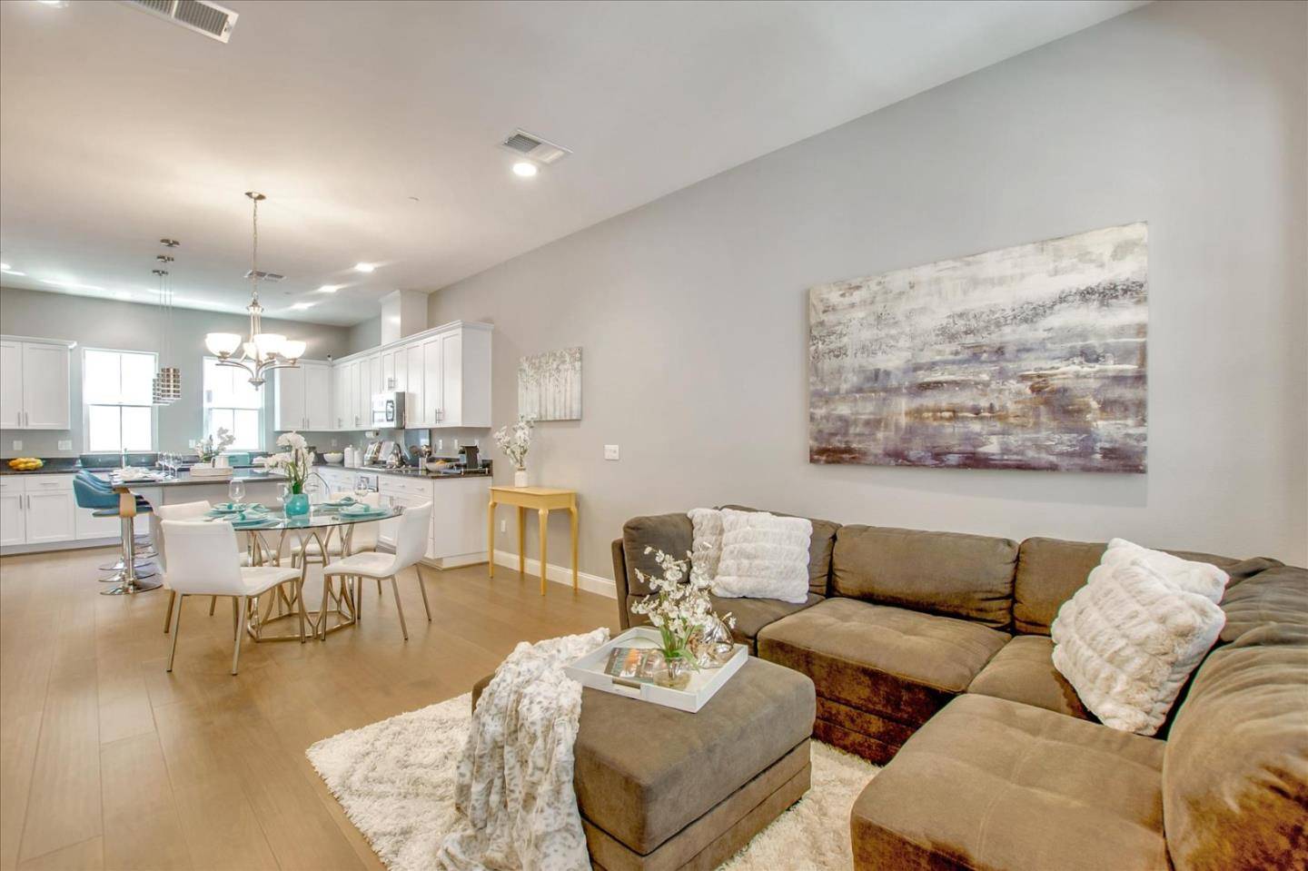 Newark, CA 94560,5845 Vizcaino WAY
