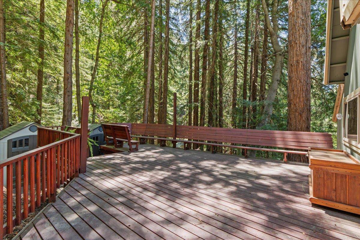 Los Gatos, CA 95033,23389 Glenwood DR