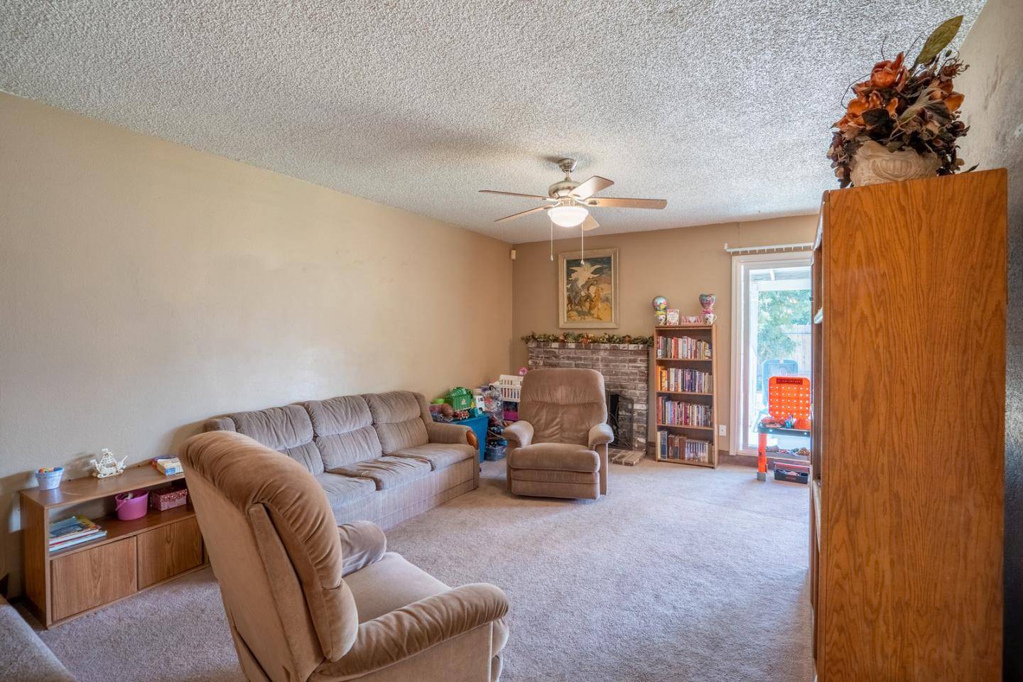 Modesto, CA 95356,4017 Creamery WAY