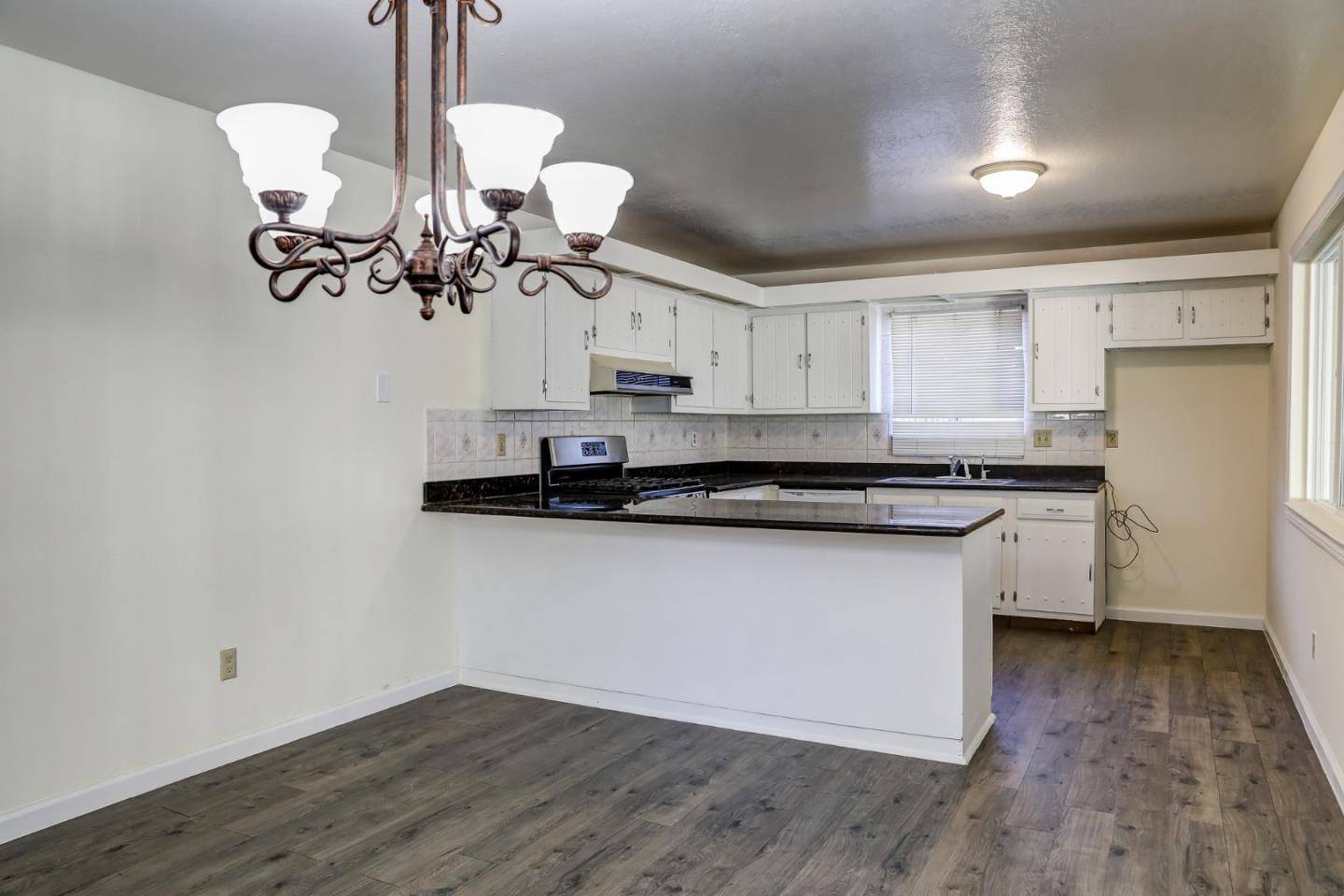 Salinas, CA 93905,747 Saint Helen WAY